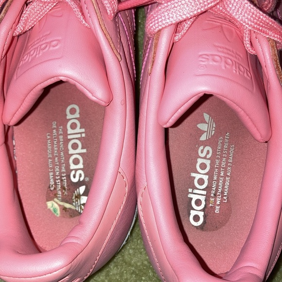 Women’s pink/salmon colored adidas tennis shoes size 8 - Picture 8 of 9